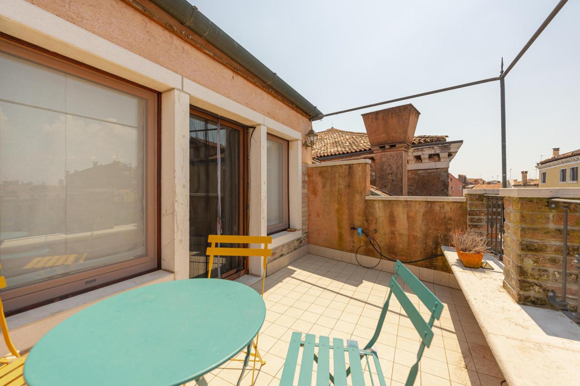 Luxury Penthouse With Terrace Apartment Veneţia Exterior foto